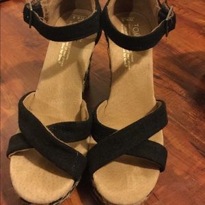Toms Black Strappy Wedges